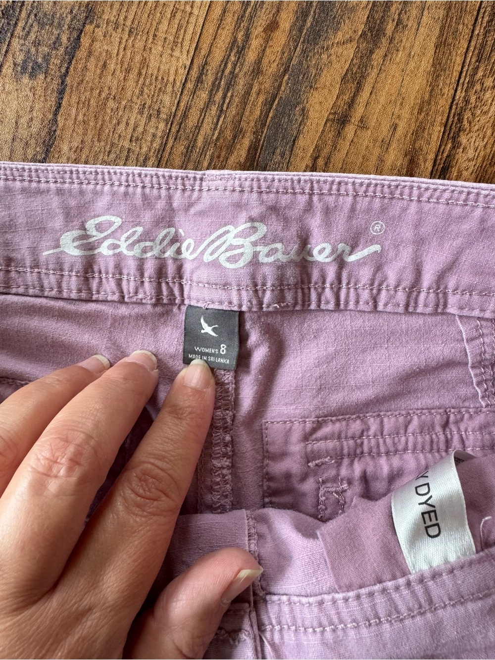Eddie Bauer Women’s Cargo Shorts Size 8 Pink Garment Dyed Cotton Utility - Picture 3 of 7